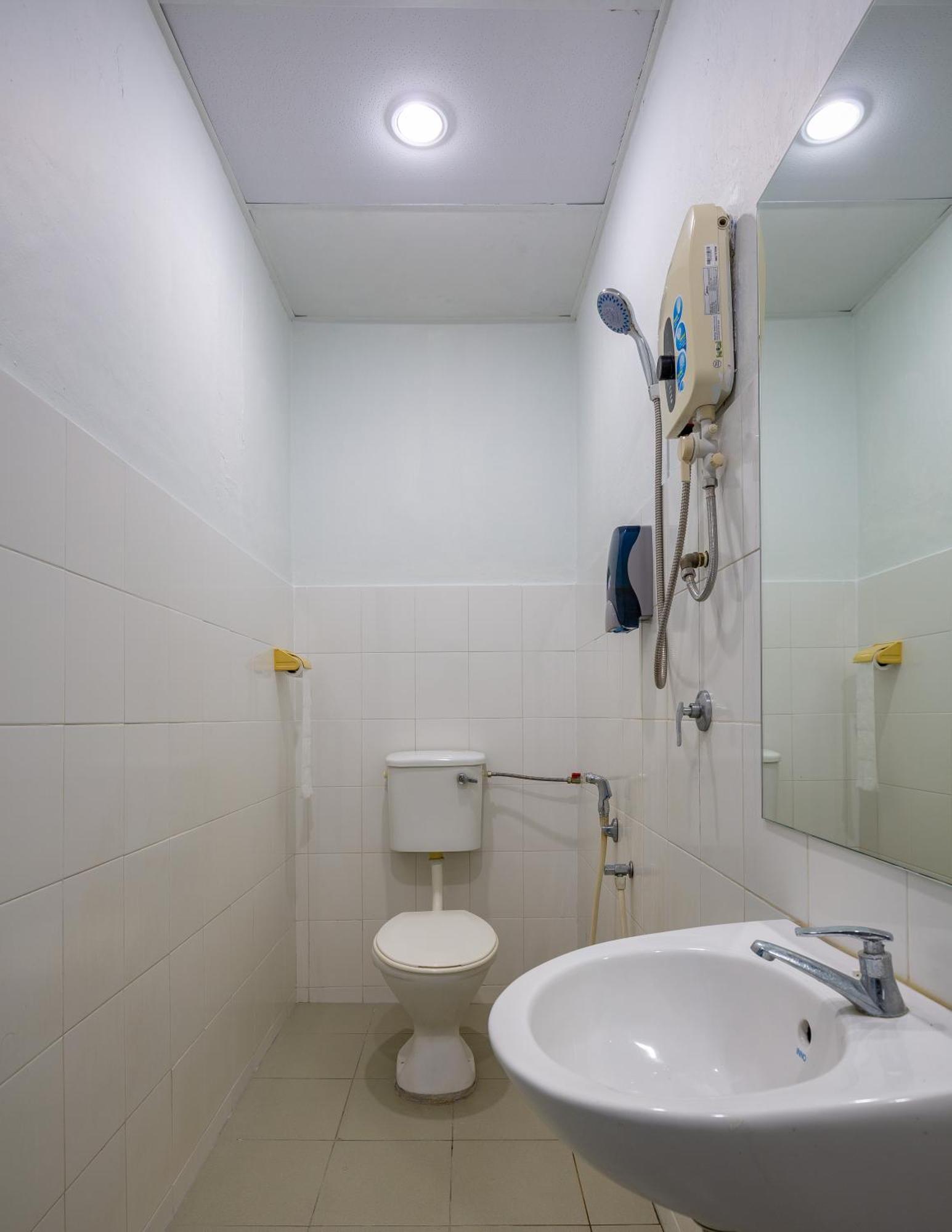 טנג'ונג בונגא Gaia Hotel מראה חיצוני תמונה
