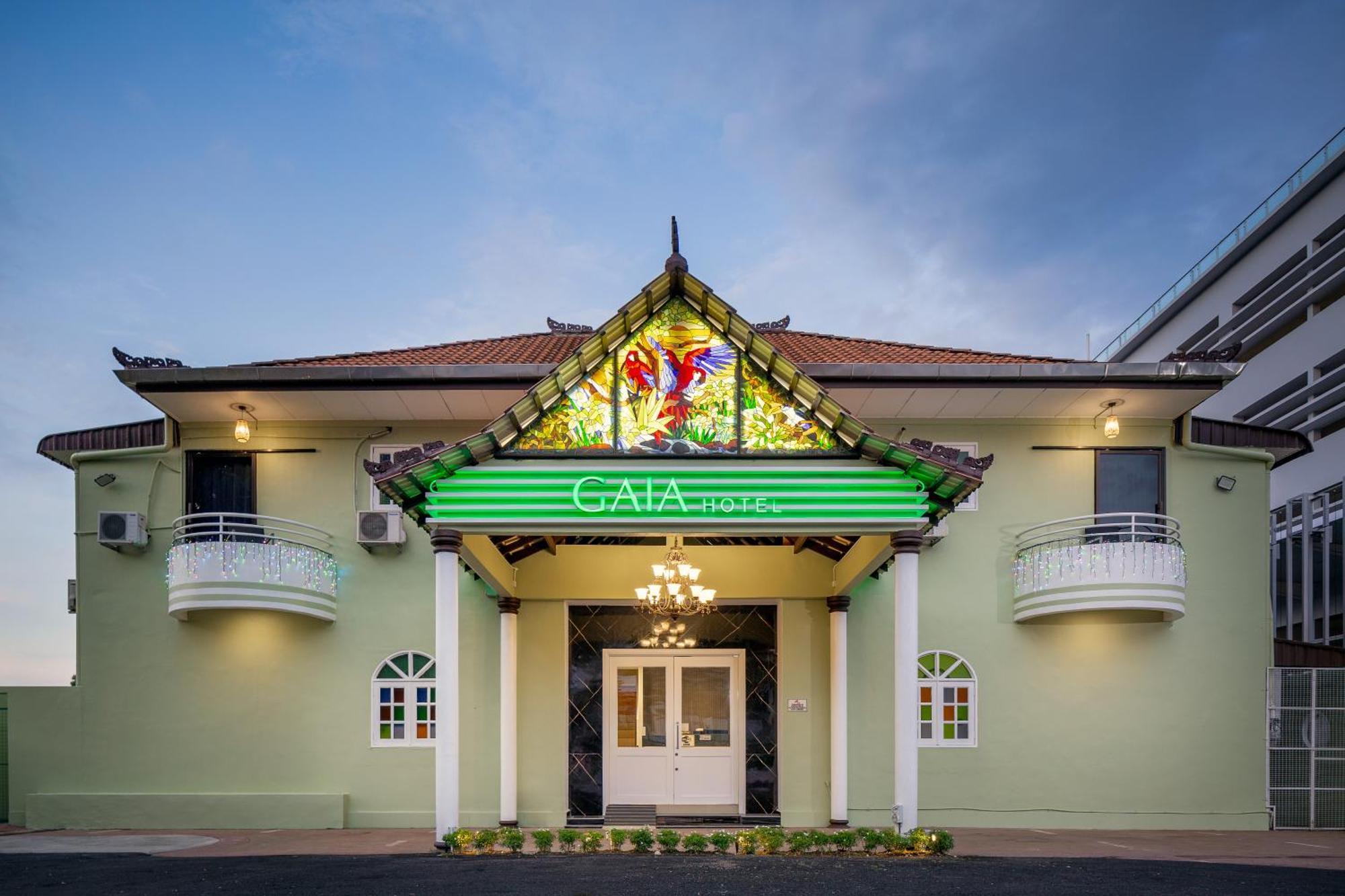 טנג'ונג בונגא Gaia Hotel מראה חיצוני תמונה